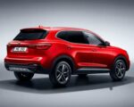 suv rosso visuale da dietro